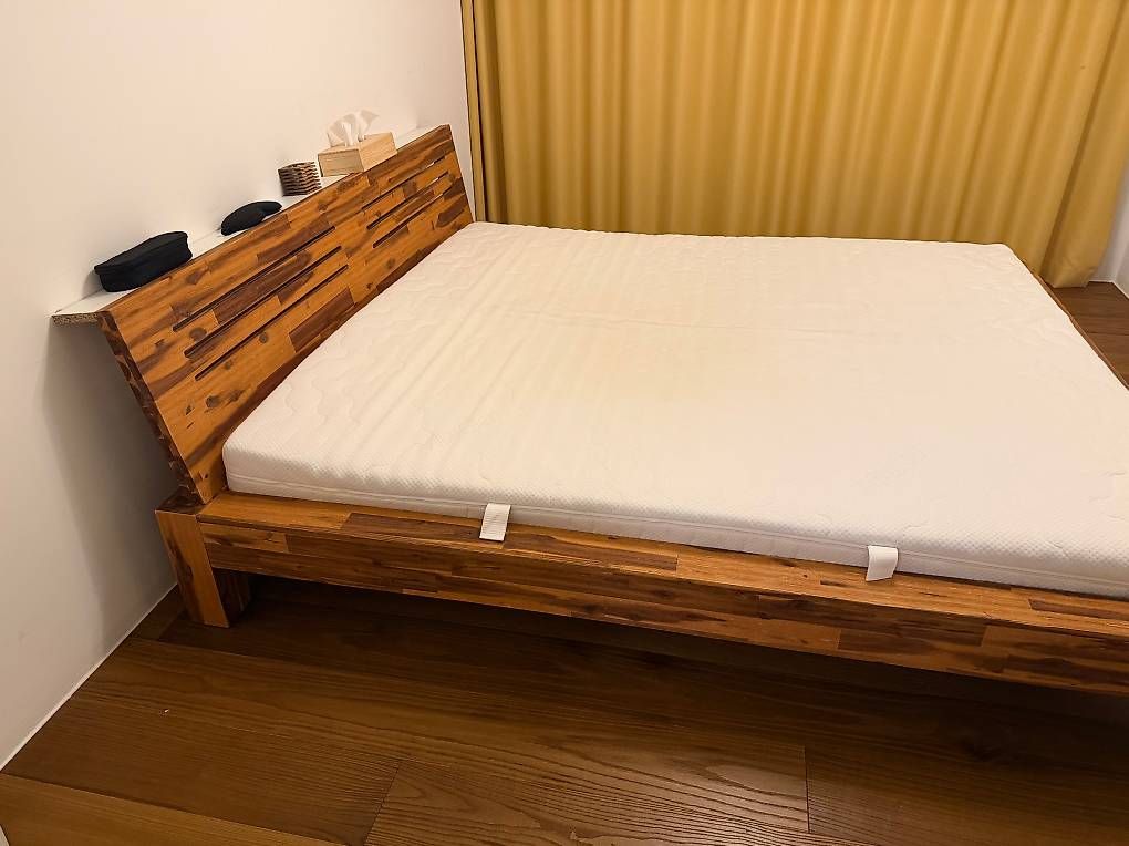 Letti: Bett, Lattenrost & Matratze  – Usato da Rapperswil SG venduto da Shkelzen8805 1