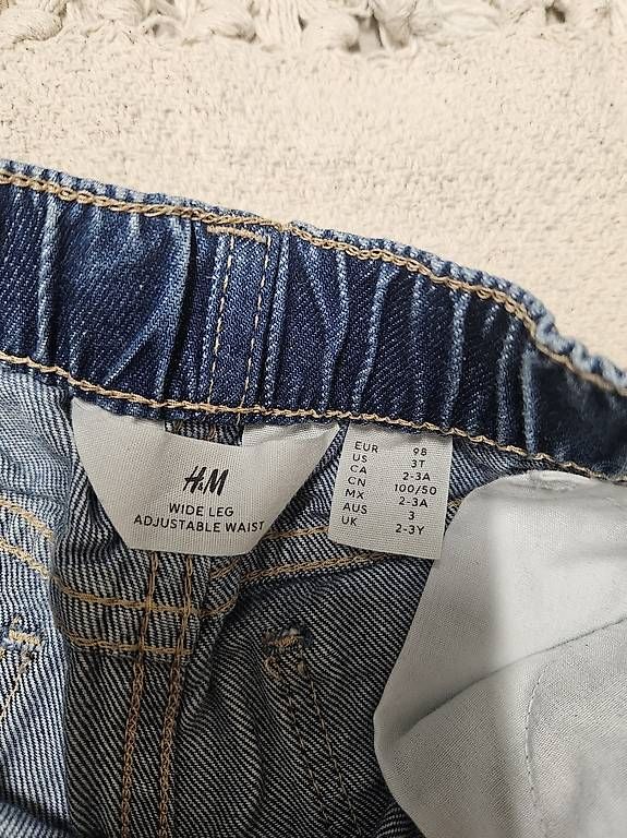 H&M Pantaloni: Jeanshosen Gr 98 – Usato da Basel venduto da lar_7c62 2