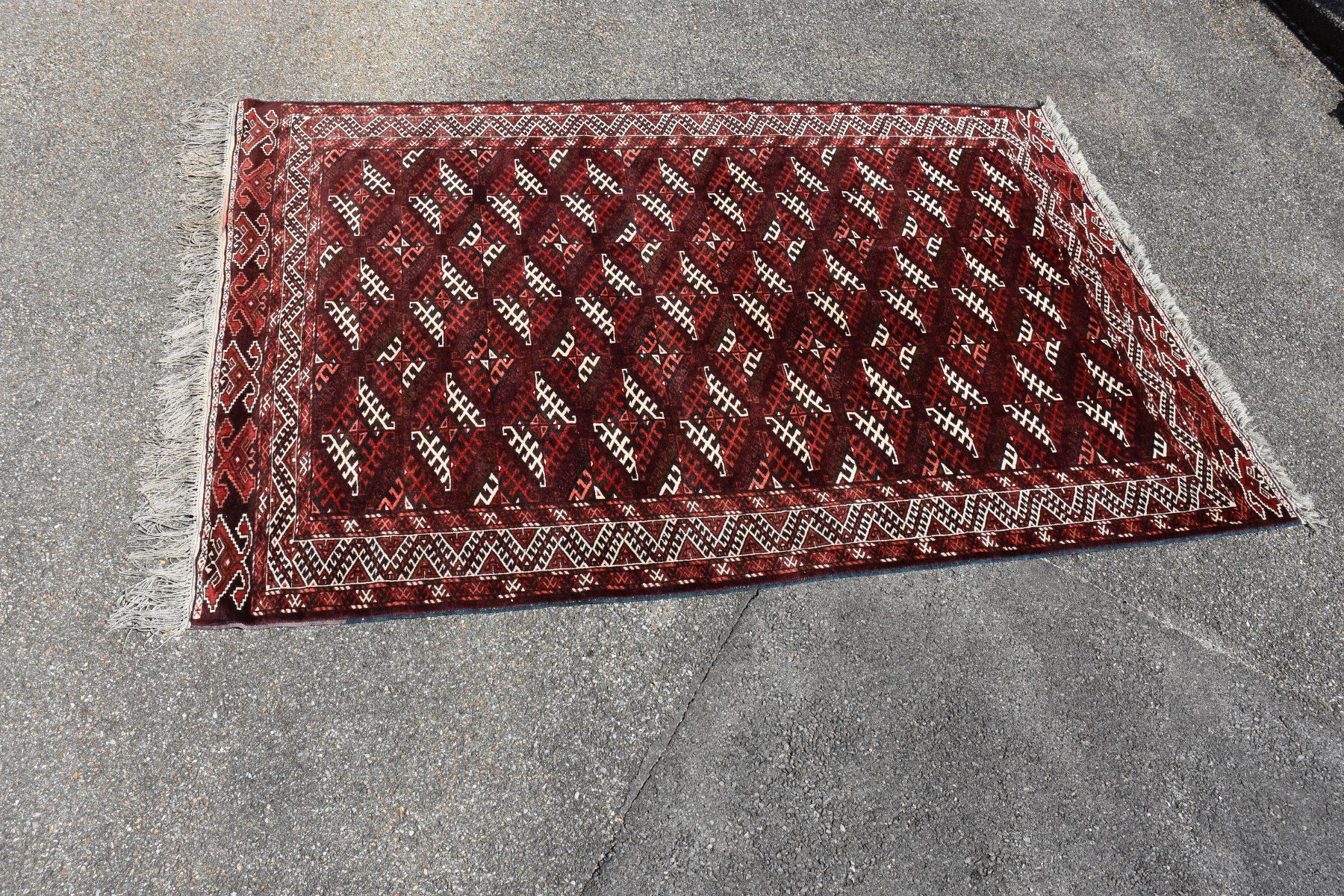 Tappeti: tapis d'orient – Usato da La Chaux-de-Fonds venduto da loba2 3