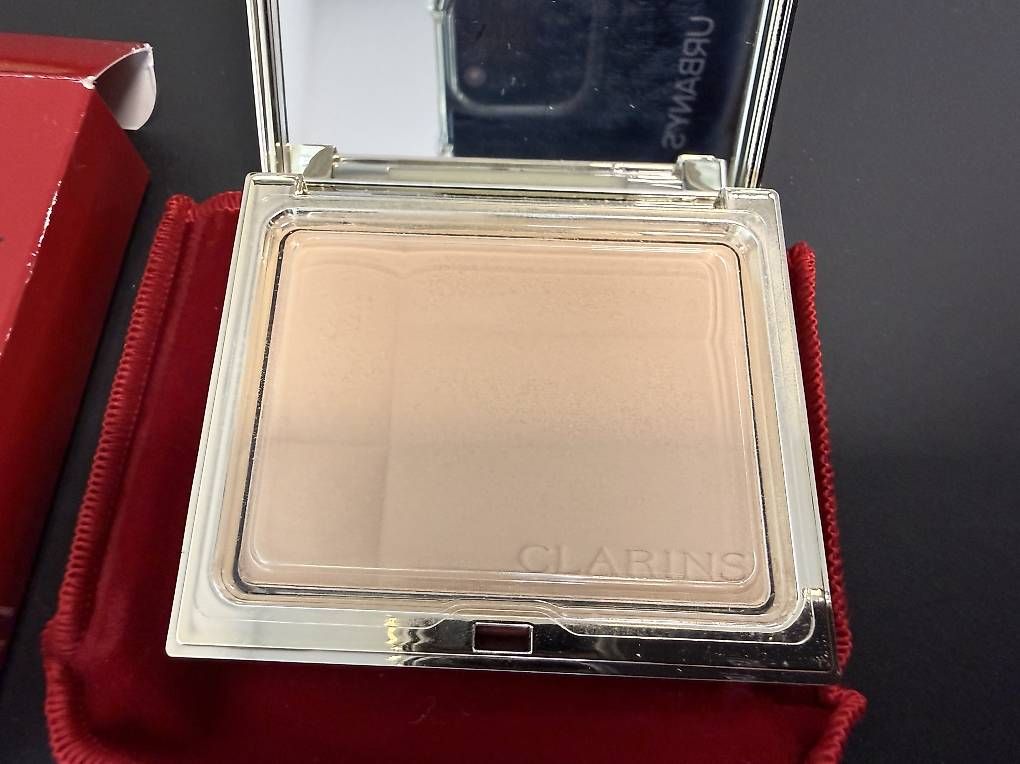 Clarins Make-up: Kompaktpuder Clarins 01 Ever Matte – Nuovo (secondo la descrizione) da Altendorf venduto da Anjapple 1