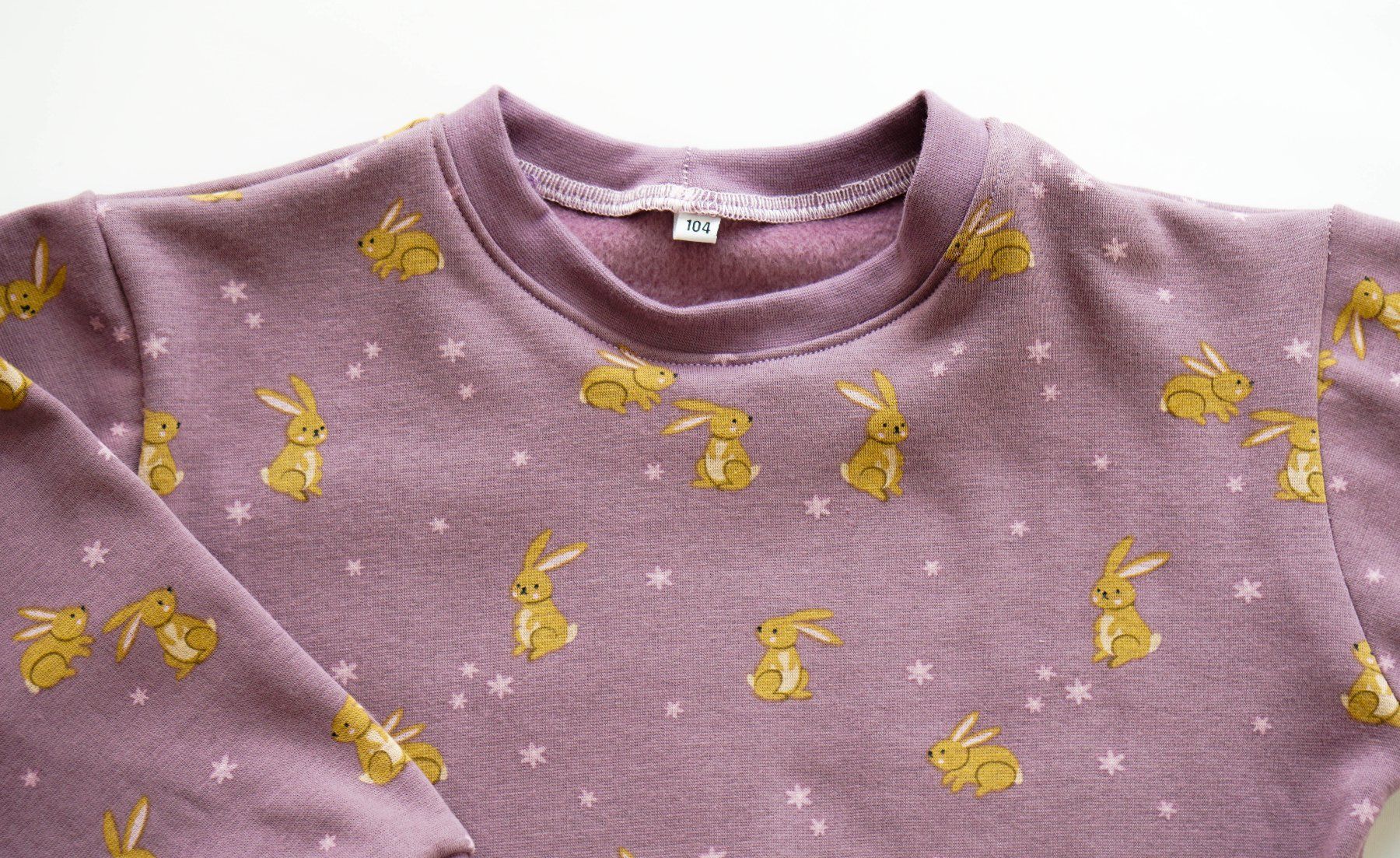 Pullover & Sweatshirts: Violet Sweatshirt/Pullover mit Hasen Gr.98/104 - NEU – Neu und originalverpackt aus Zürich von sambaum 4