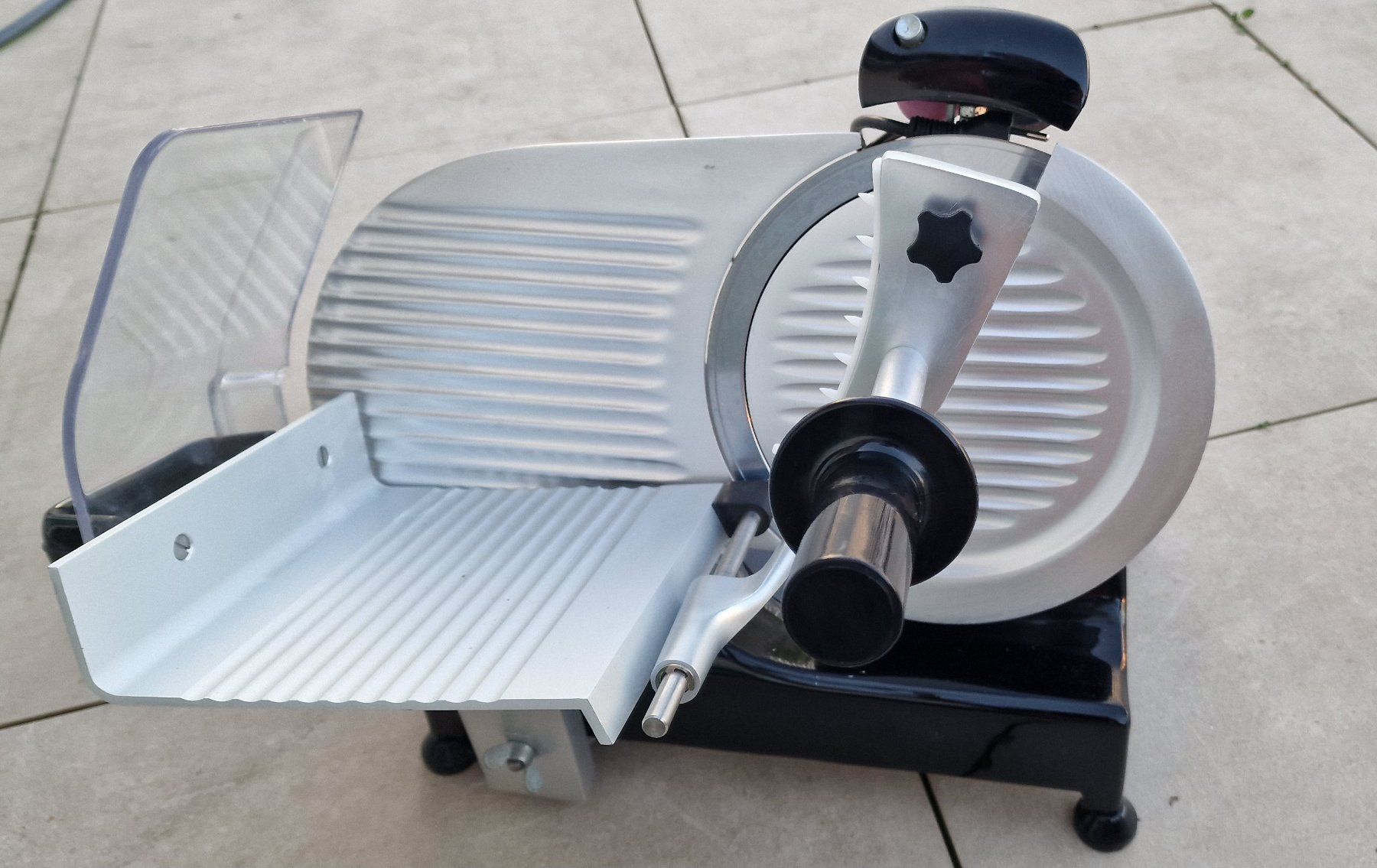 Novis Elettrodomestici da cucina: Novis SL25 Premium Allesschneider Profi – Usato da Niederhasli venduto da Tigerproduct 6