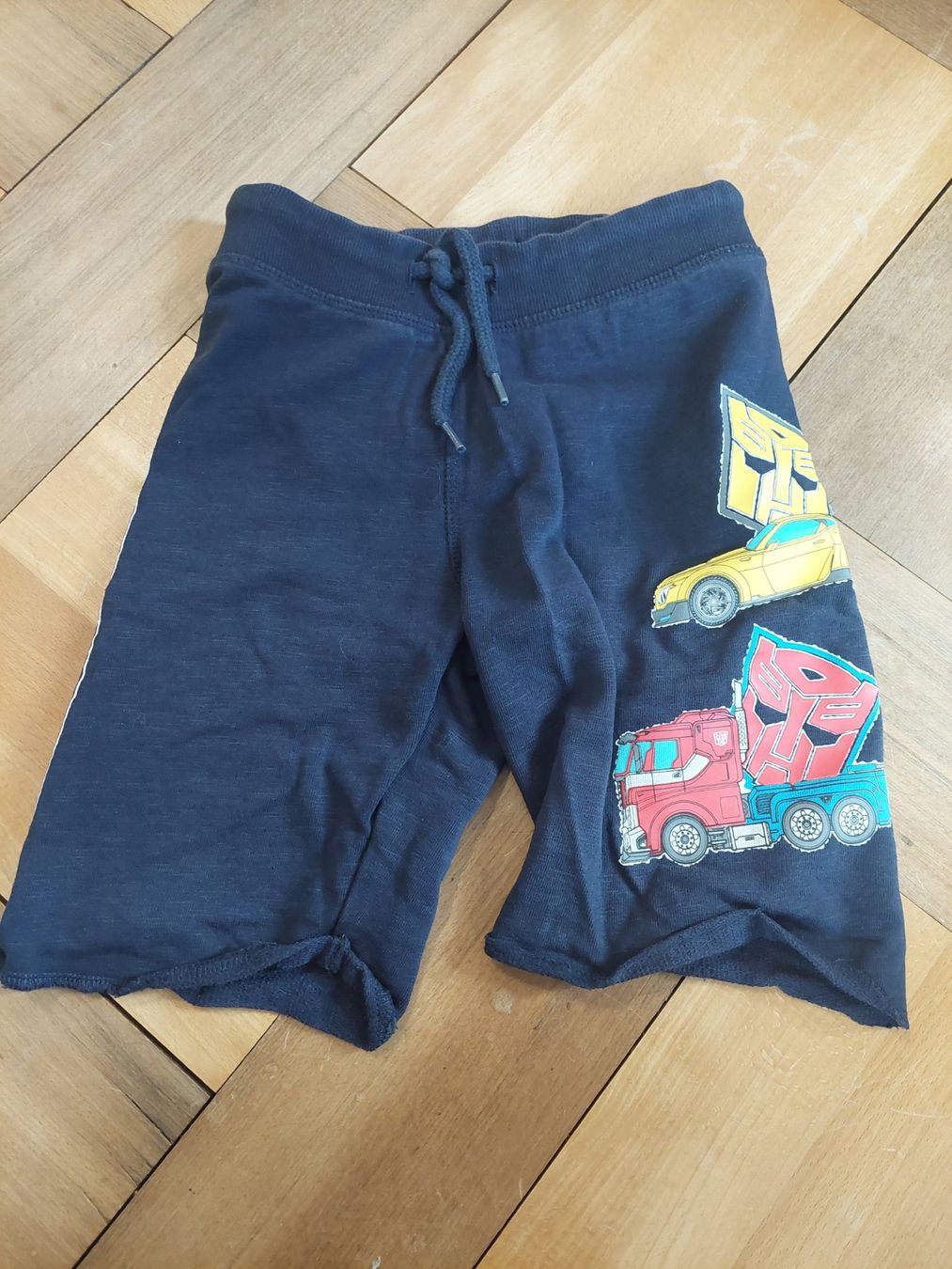 C&A Pantaloni: C&A Transformers Kurze Hose Grösse 104 – Usato da Beckenried venduto da Havacola