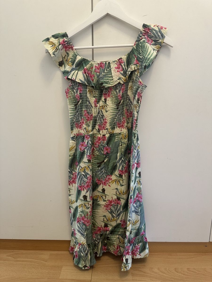 Guess Vestiti & Gonne: Kleid Guess Mädchen – Usato da Adliswil venduto da juventus06 1