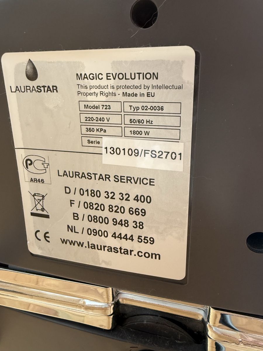Laurastar Ferri da stiro: Laurastar Magic Evolution Bügelstation – Usato da Mörigen venduto da Nummer8 2