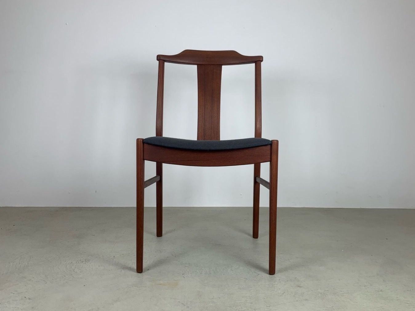Stühle: 4x Dänische Stühle Teak 60er – Gebraucht aus Basel von MidMod20C 4