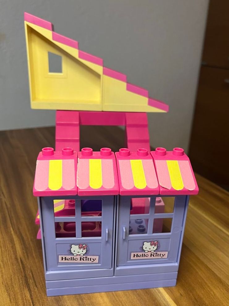 Hello Kitty Giocattoli: HELLO KITTY JEU CONSTRUTION – Usato da chiasso venduto da Wulli