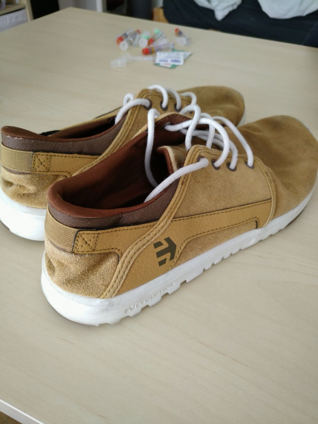 Herrenschuhe: Schöne, gut erhaltene Evolution Sneakers Grösse 44 – Gebraucht aus Bern von TimonBimon 1