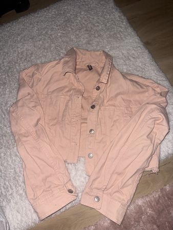 H&M Jeansjacke in Rosa, Gr. XS, Top Zustand für den Frühling
