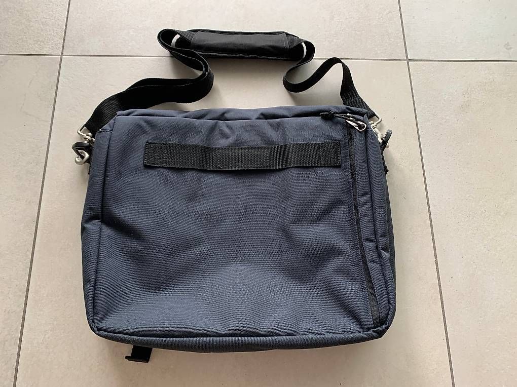 Borse: Umhängetasche Eastpak – Usato da Schönholzerswilen venduto da -Osiris- 1