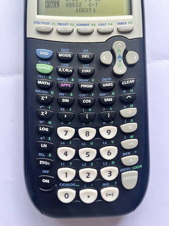 Texas Instruments Taschenrechner: Tachenrechner TI-84 Plus – Gebraucht aus Sarnen von M20amfa 2
