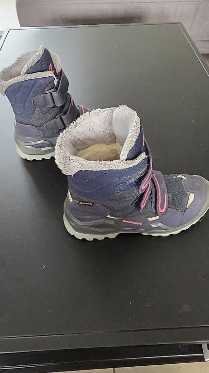 Schuhe für Jungen: LOWA Winterwanderschuh 32 – Gebraucht aus Solothurn von Zoonja 1