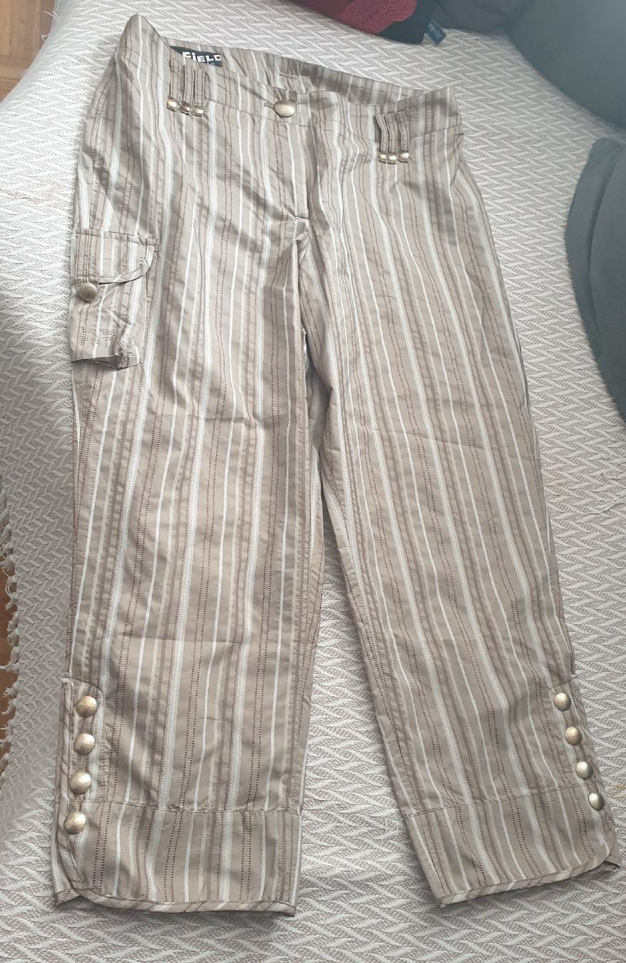 Airfield Pantaloni: Airfield schöne Hose Gr. 44 – Nuovo (secondo la descrizione) da Frenkendorf venduto da Moon111