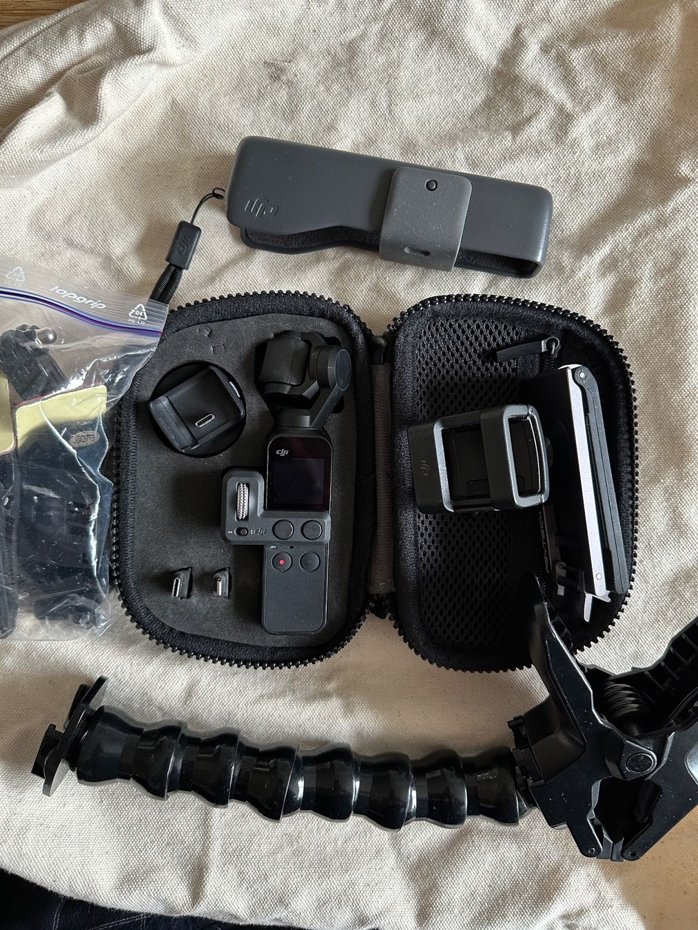 DJI Action Cam: Dji Osmo Pocket mit viel Equipment – Usato da Dotzigen venduto da YGMT 1