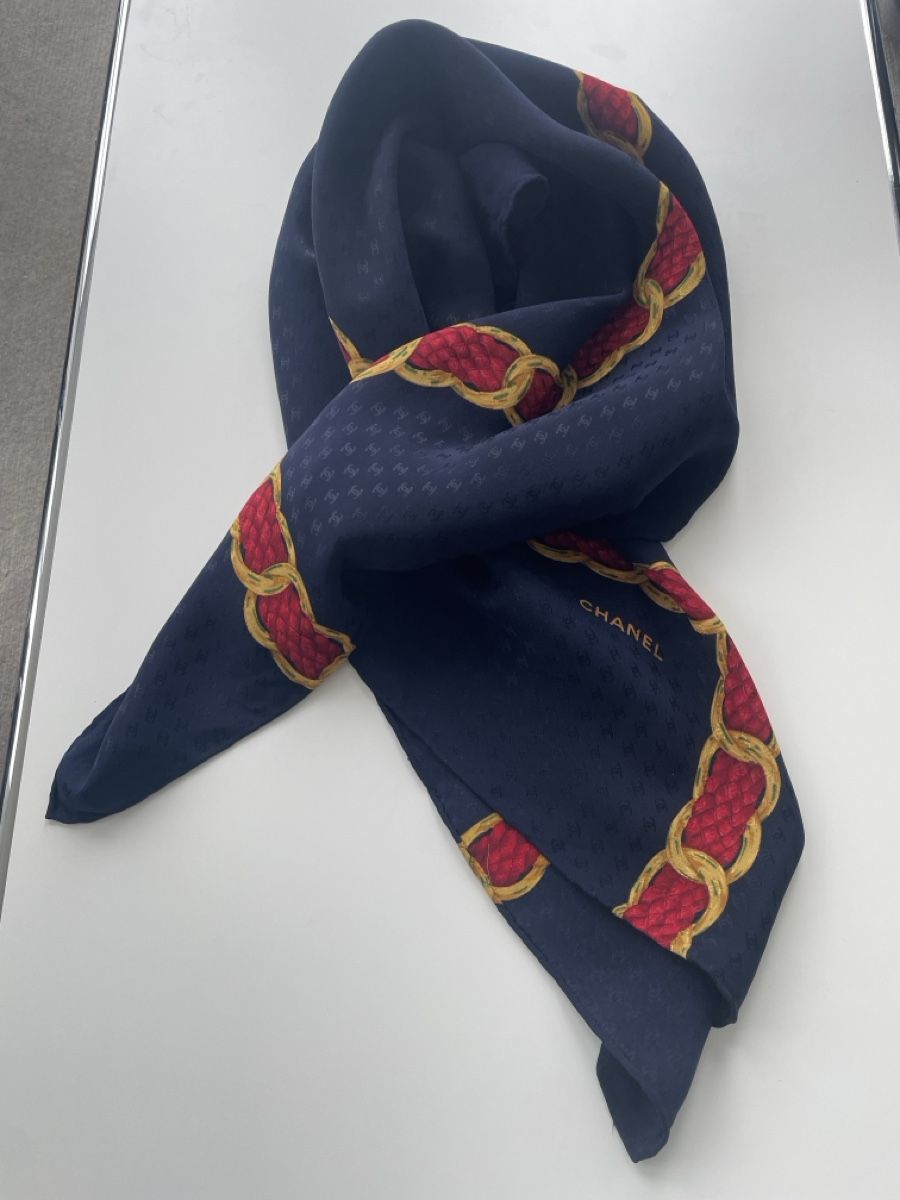 Chanel Foulard & Sciarpe: Chanel Seidenfoulard – Usato da Thalwil venduto da rasko008 2