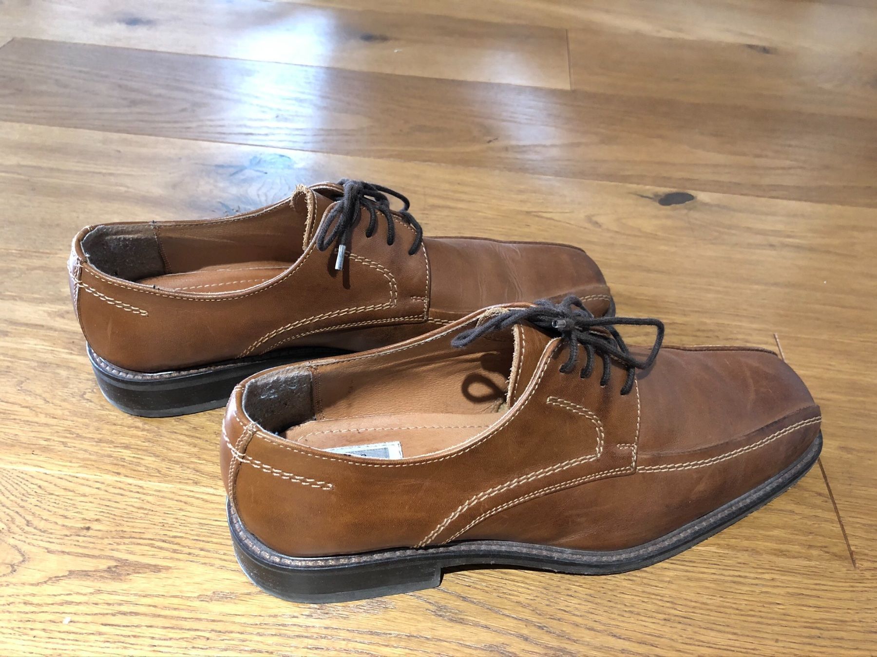 Scarpe da uomo: Chaussure brune cuir 42 – Usato da Morges venduto da Alexys23