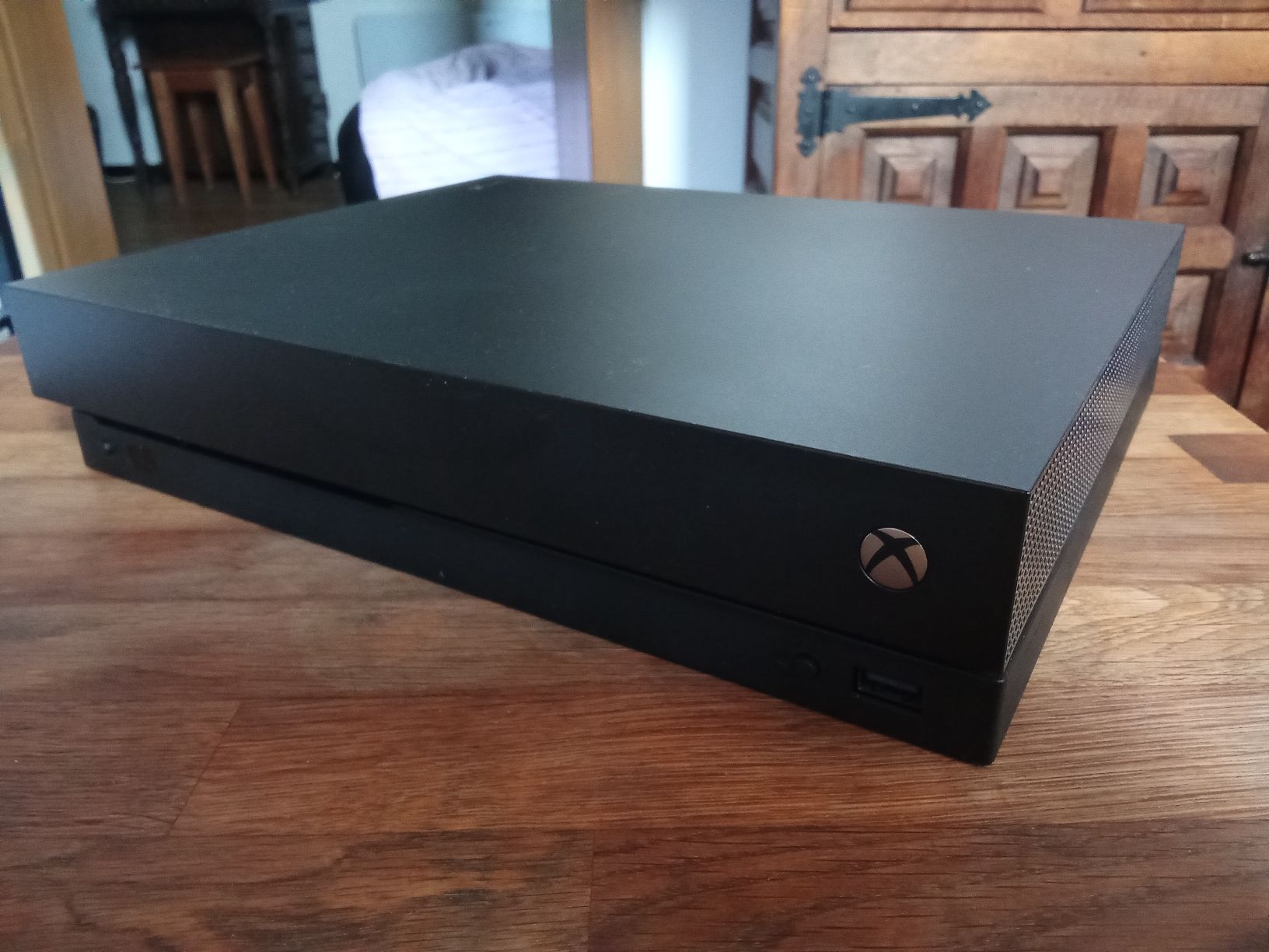 Microsoft Console: Xbox One X – Usato da Erstfeld venduto da Tomalov