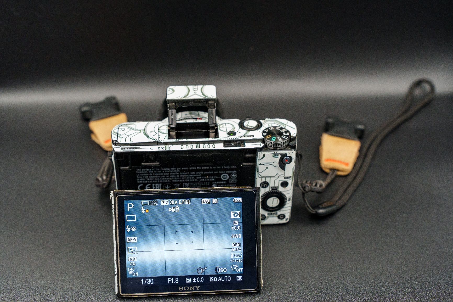 Sony Fotocamera: Sony DSC-RX100 M3 Kompakt Systemkamera – Usato da Scuol venduto da Pisoc2019 7
