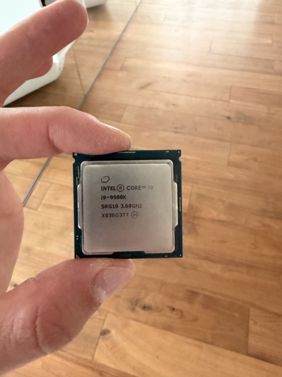 Intel Mainboards: Intel Core i9-9900K Processor 3.60GHz Used – Gebraucht aus Erlinsbach von Schaimo