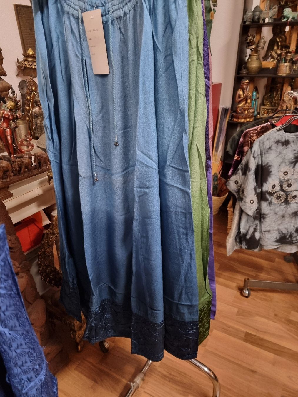 Lotti di vestiti: Restposten Begleidung – Nuovo e nell'imballaggio originale da Dürnten venduto da Acalpulcu3 4