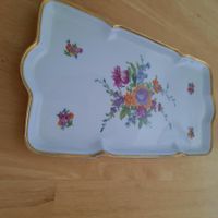 Schöne Jardinière von JLMEnau mit Blumenmalerei, Goldrand