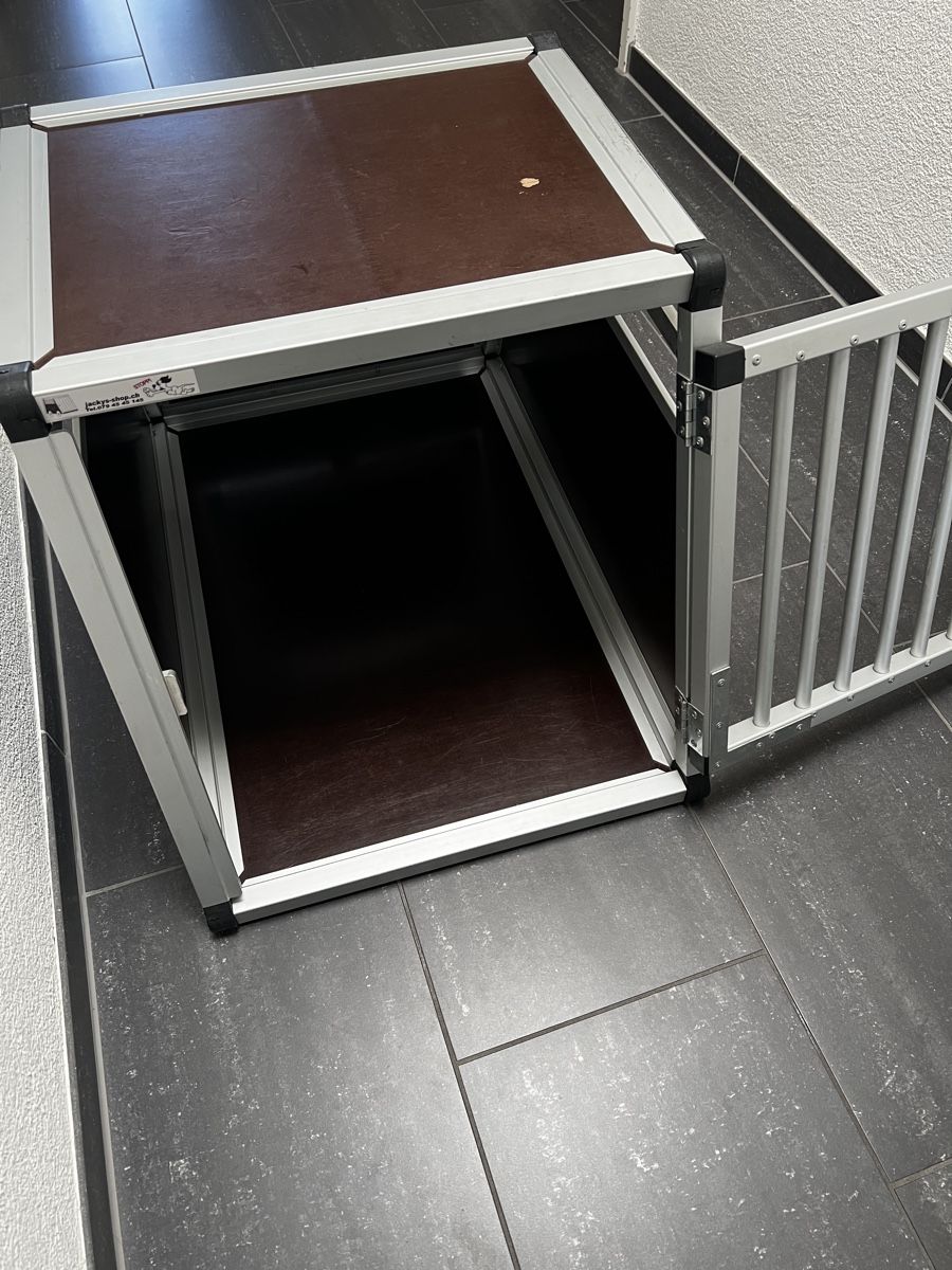 Käfige, Transport & Sicherheit: Hundebox / Transportbox hochwertig Versand möglich – Gebraucht aus Rümlang von Spassoa 4