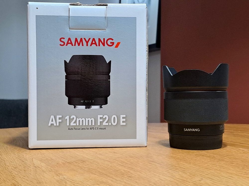 SAMYANG AF 12 mm F2.0 E (Neu und originalverpackt) in Luzern für CHF ...