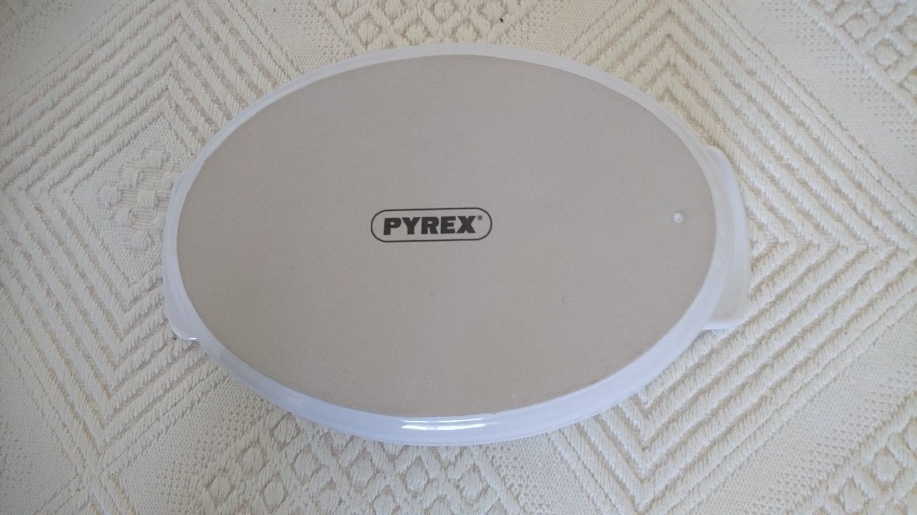 Pyrex Piatti di portata: weisse Pyrex Servierplatte / Gratinform, geteilt – Nuovo (secondo la descrizione) da Schüpfen venduto da ardiphne 1