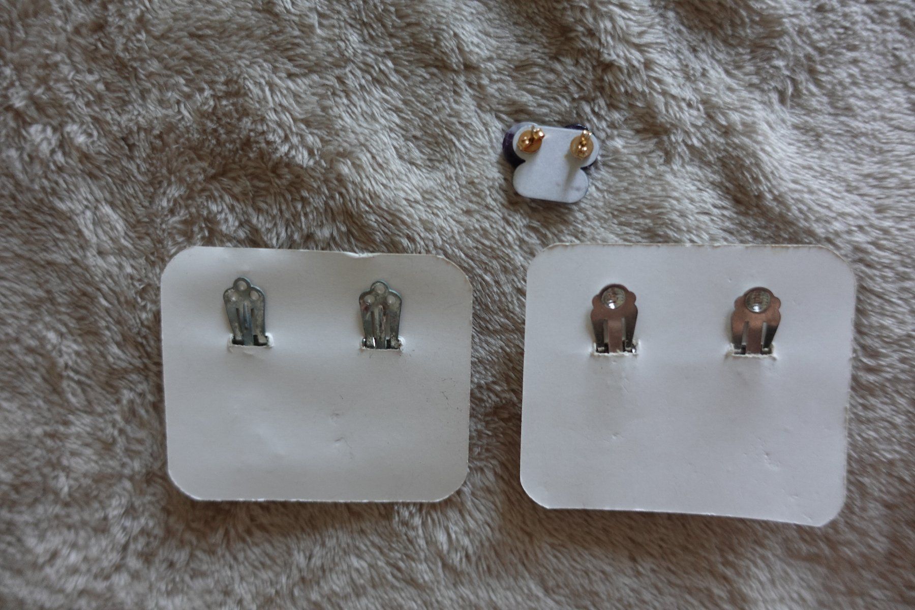 Autres bijoux: 1 schönes 25 teiliges Modeschmuck Set – D'occasion à rorschach par Babsi64 2