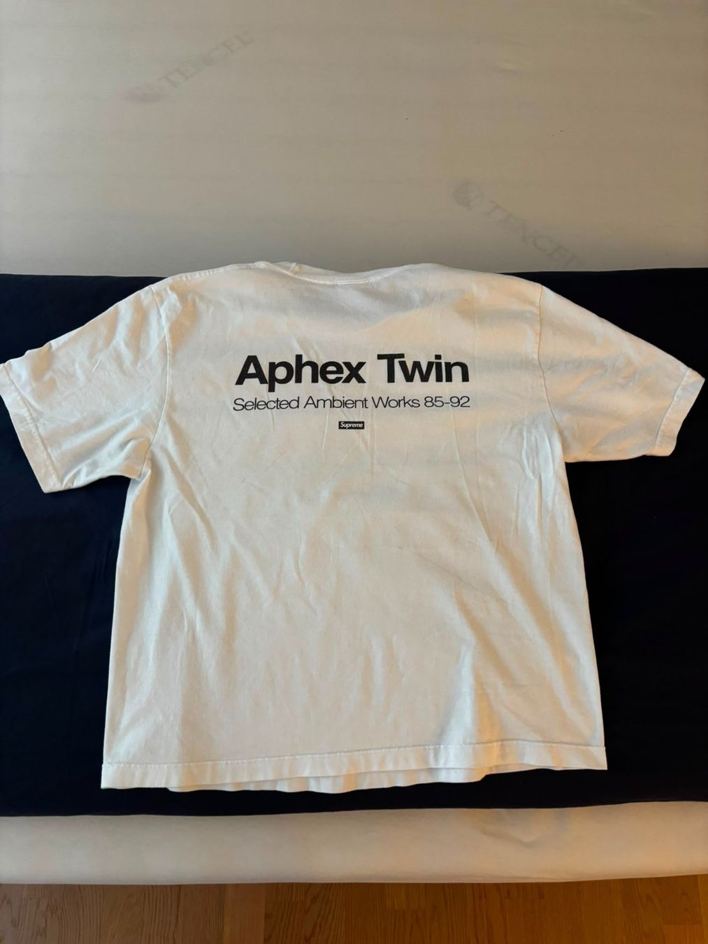 Supreme T-shirt: Aphex Twin T Shirt – Usato da hallau venduto da jon_9mkg 1