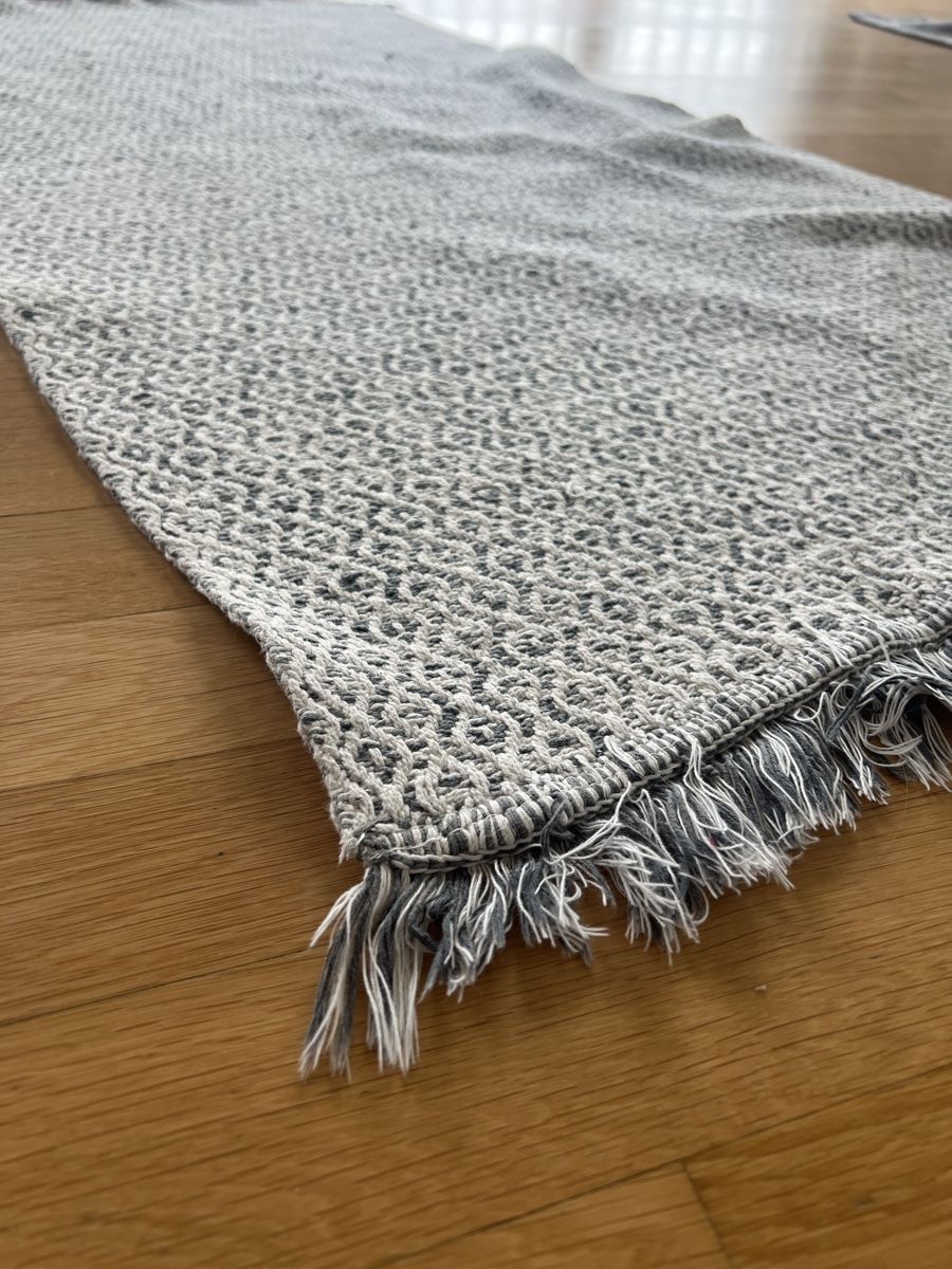 Tappeti: grey diamond patterned rug – Usato da Bern venduto da ann_2zcp 1