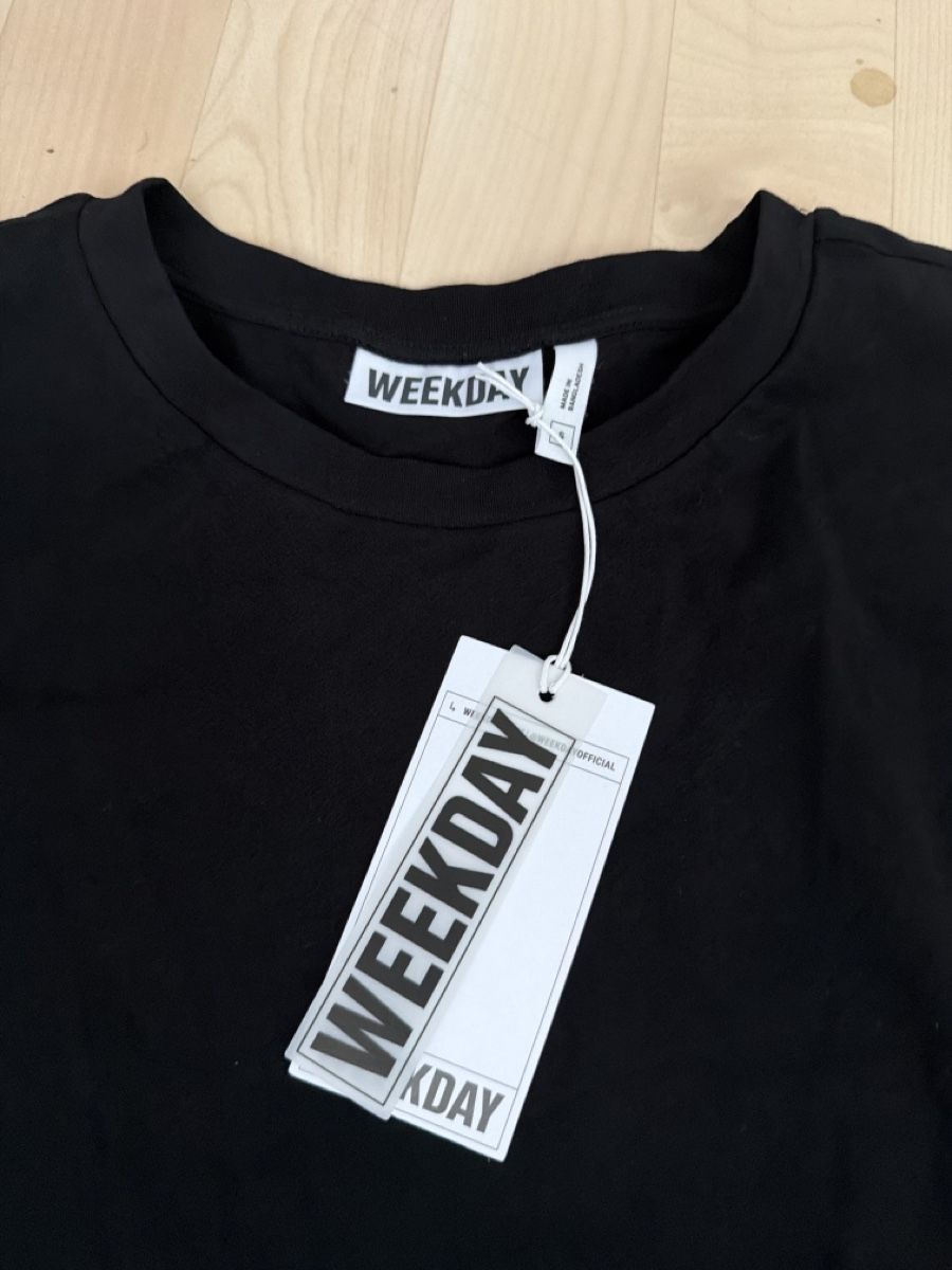 Weekday Kleider: Kleid Schwarz Grösse S neu mit Etikett – Neu und originalverpackt aus Landquart von fat_8ncg 1