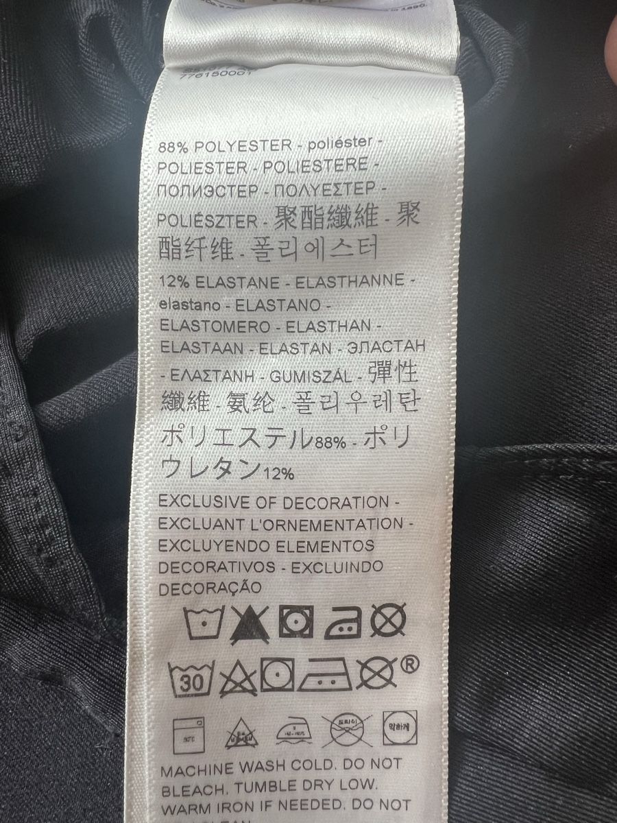 Levi's Top: levi's top/ body – Nuovo (secondo la descrizione) da Bern venduto da lea_wf9x 4