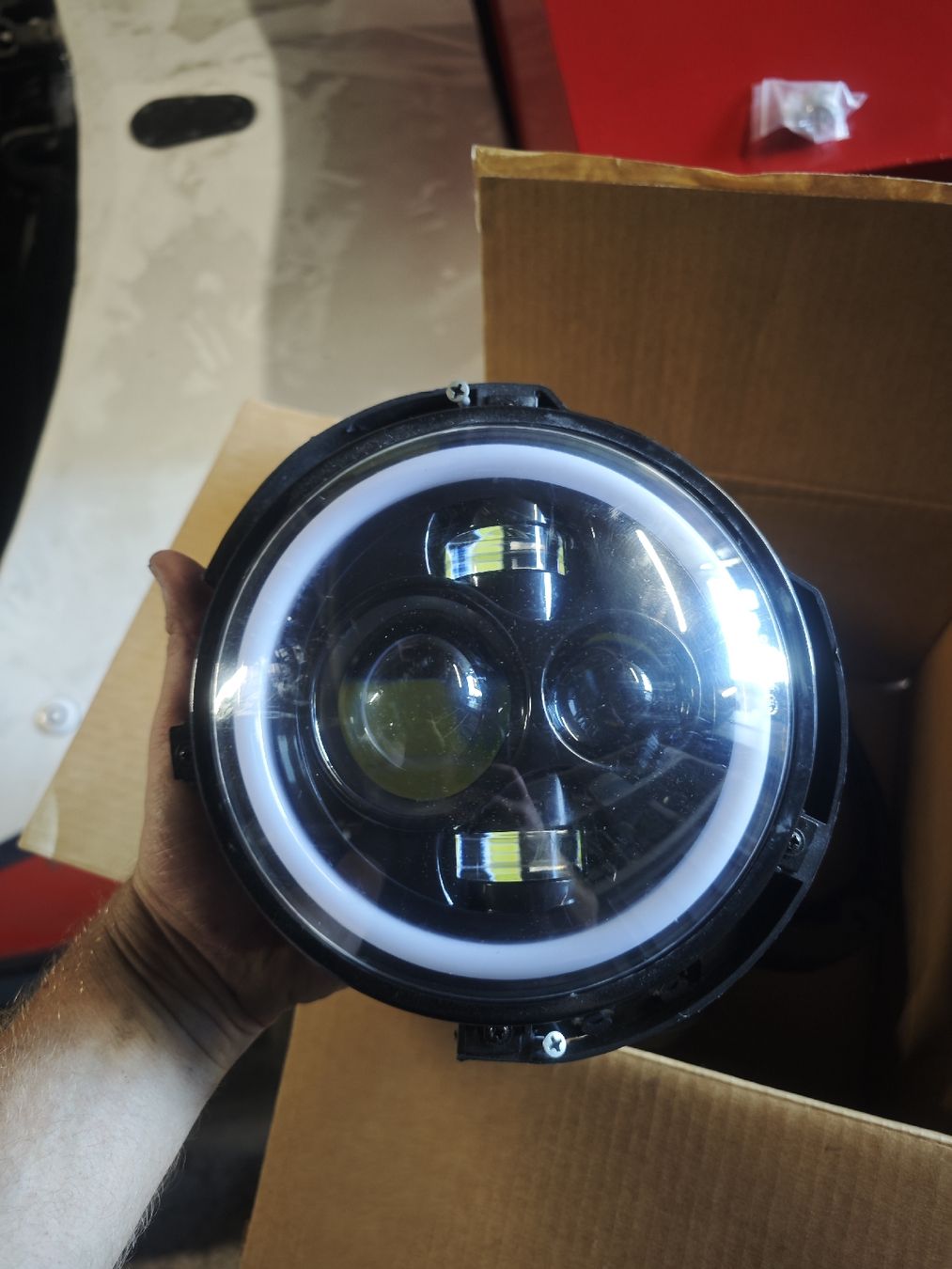 Fari: 7Zoll Lampen mit E und Dot Prüfzeichen – Usato da Cham venduto da Roellin-racing-shop 1