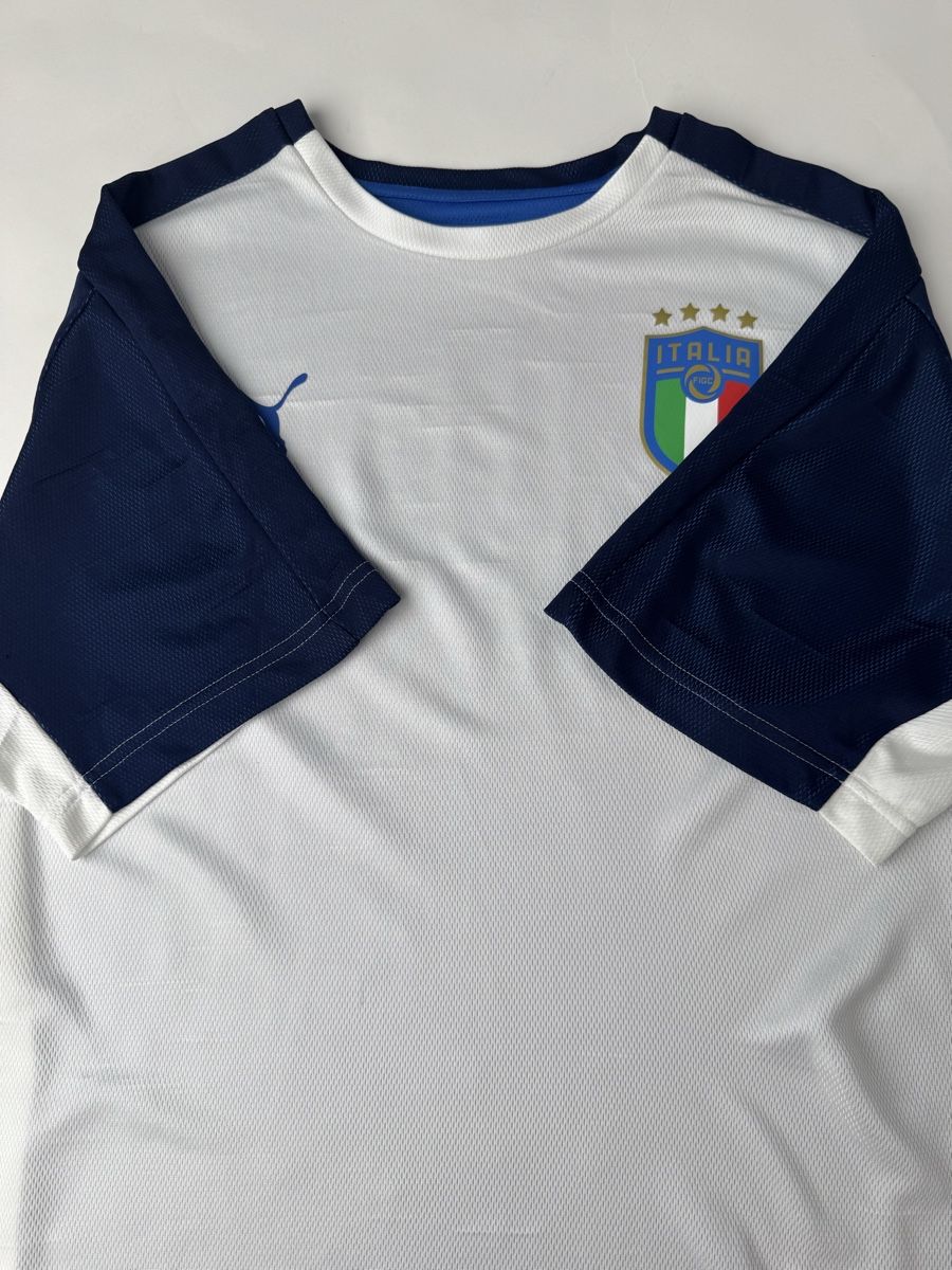 Puma Canottiere & Pantaloni: Italy 17/18 training shirt – Usato da Baden venduto da Timelessthreads 3