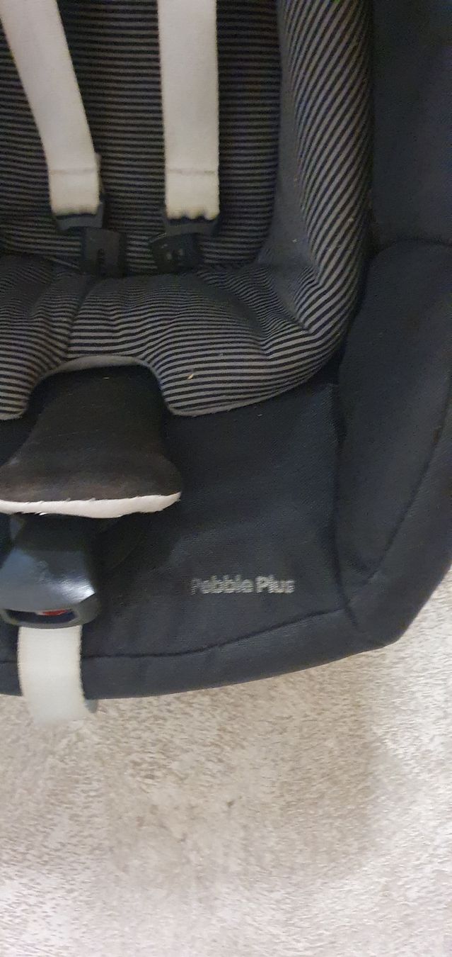 Maxi-Cosi Sièges auto: Maxi Cosi Pebble Babyschale Autositz  – D'occasion à Frauenfeld par Ricariela 2