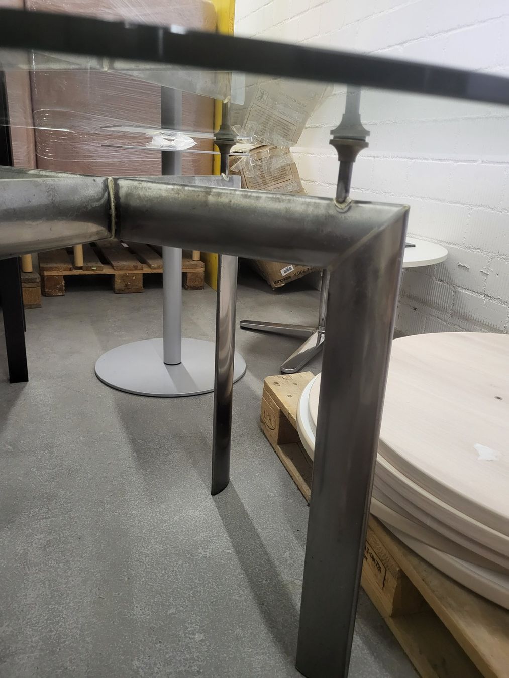 Tavoli: Designer Glastisch rund – Usato da Diessenhofen venduto da Osio 3