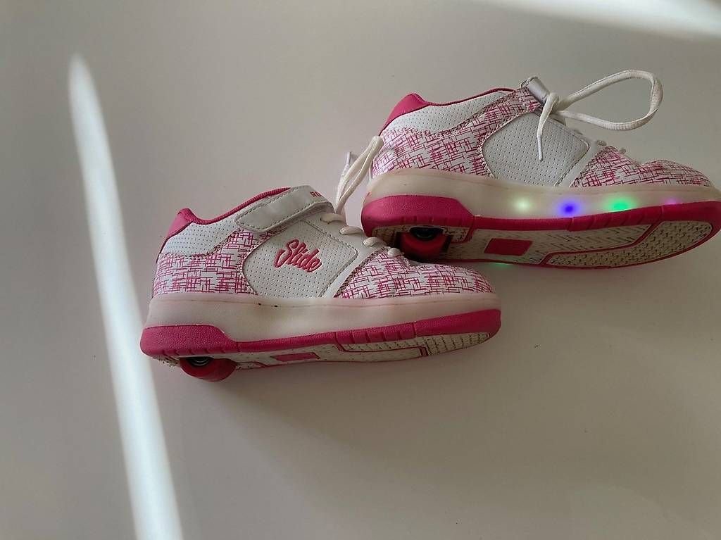 Pattini in linea & Pattini a rotelle: Chaussures Rollershoes Slide, pointure 34 pour fille – Usato da La Tour-de-Peilz venduto da vve_nm8c