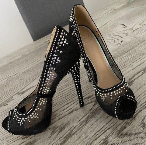 Scarpe da donna: schwarze High Heels mit Strass in Gr. 38 – Nuovo (secondo la descrizione) da Würenlingen venduto da Delfinli1