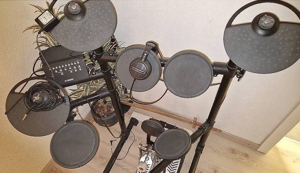 Strumenti musicali: Batterie électronique Yamaha DTX 450K – Usato da Montcherand venduto da cin_7lrq 1