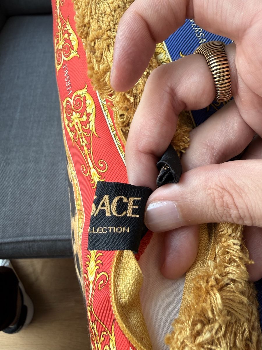 Versace Kissen: Versace Kissen Tiger – Gebraucht aus Knonau von Danyboy30 2