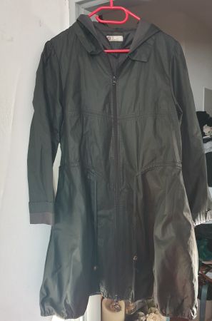 Mais il est ou le soleil, Schöner Regenmantel Gr. XL