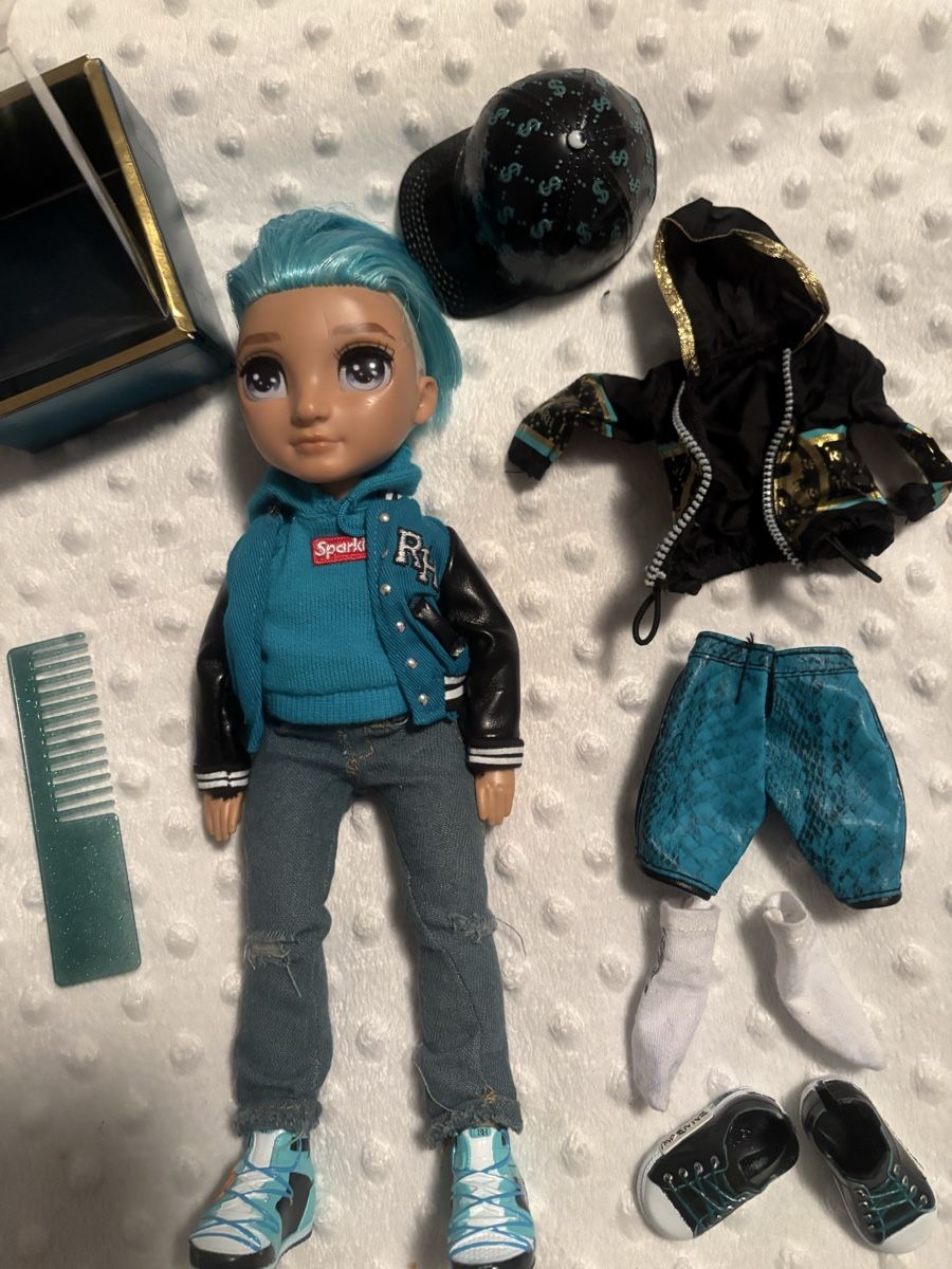 Bambole: Rainbow High Boy Doll River Kendall Teal – Nuovo (secondo la descrizione) da Rüti ZH venduto da Crystal_Bloom 2