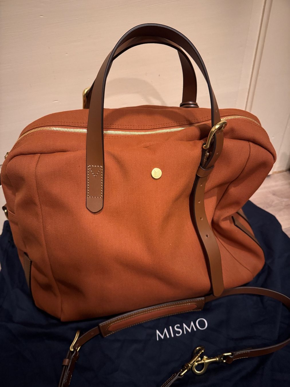 Borse: Mismo Transit Terracotta weekend bag CHF 850 – Nuovo (secondo la descrizione) da Unterseen venduto da SONY-CoolGo 1