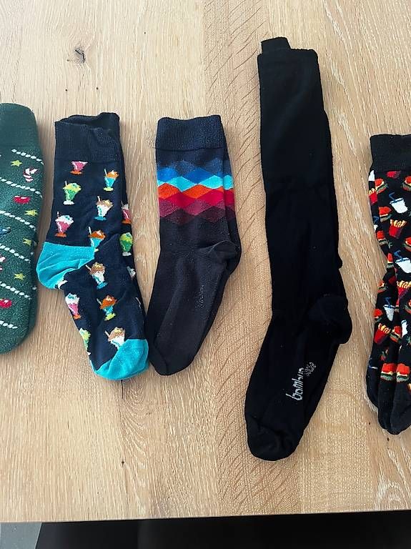Chaussettes: Diverse Socken – D'occasion à Oberwil-Lieli par Jo-Ke 1