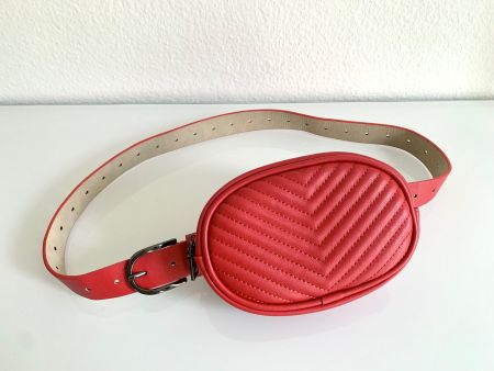 Steve Madden Gürteltasche in Rot