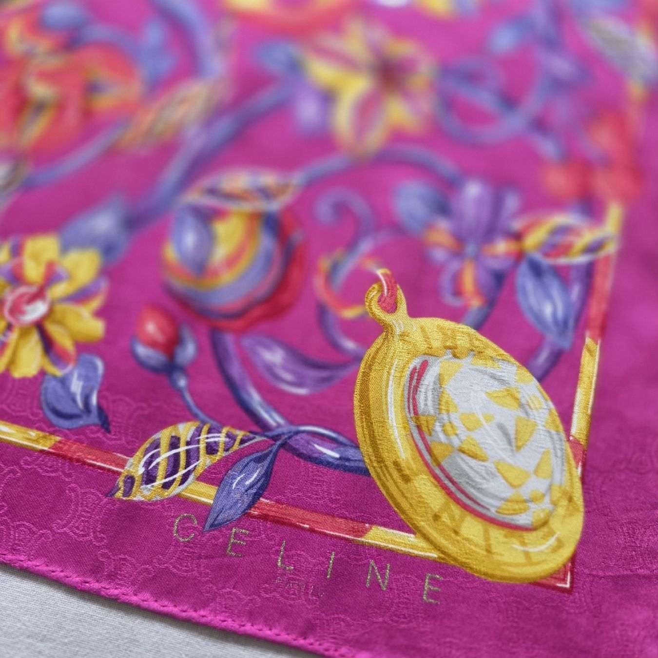Celine Foulard & Sciarpe: CELINE Baumwolltuch 50x50 cm – Nuovo (secondo la descrizione) da Zürich venduto da LIMAR 2