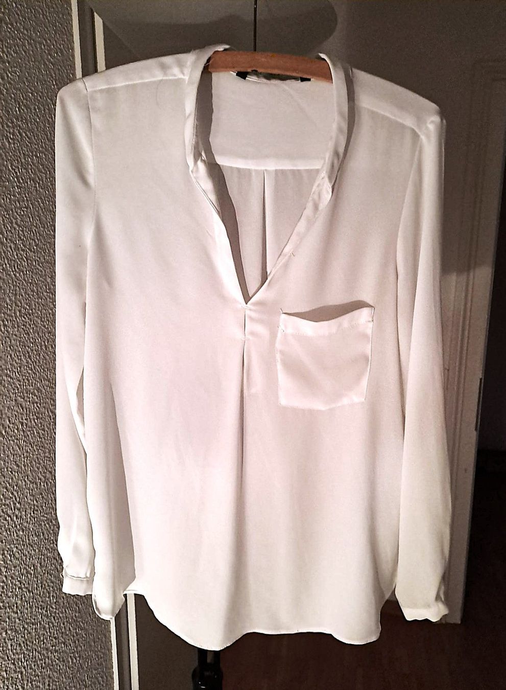Zara Blusen: Schöne Zara Basic Bluse, Damen Grösse S – Gebraucht aus Zürich von leachim321