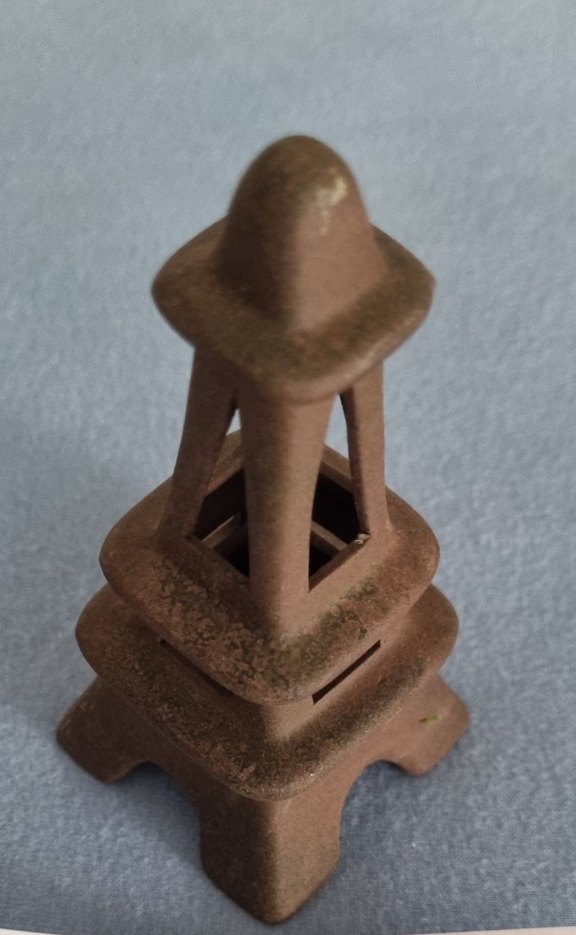 Toutes les décorations: Garnelen Eiffelturm Deko – D'occasion à Unterengstringen par Panther 2