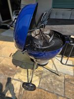 Neuwertiger Weber Holzkohlegrill, Master